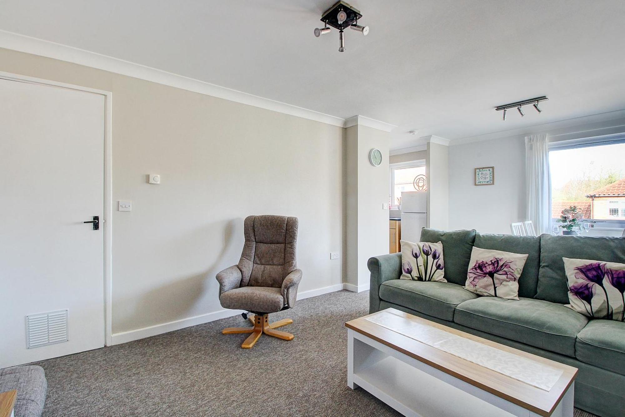 2 Minutes From Mk Central By Car- 2 Bed Apartment - 2 Free Parking Spaces- Hosted By Stayinmk ميلتون كينيز المظهر الخارجي الصورة